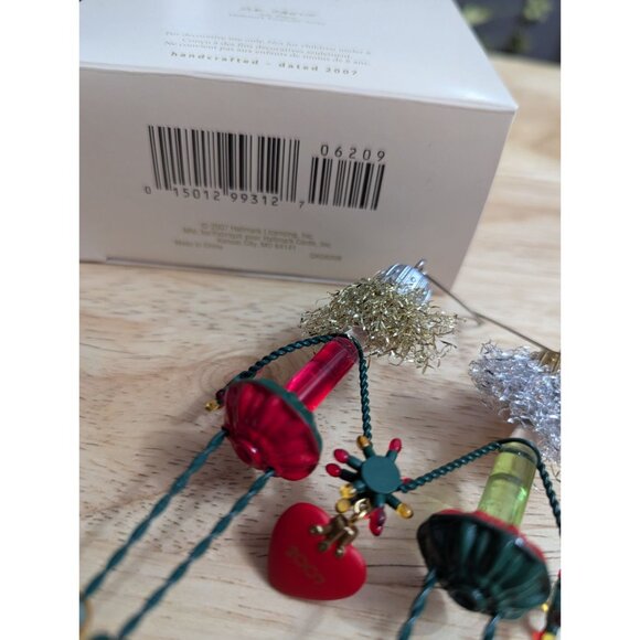 Hallmark Keepsake The Sister Connection ornament handcrafted 2007 w/ org box - Picture 8 of 8